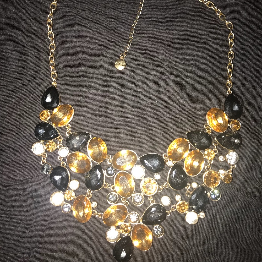 Statement necklace